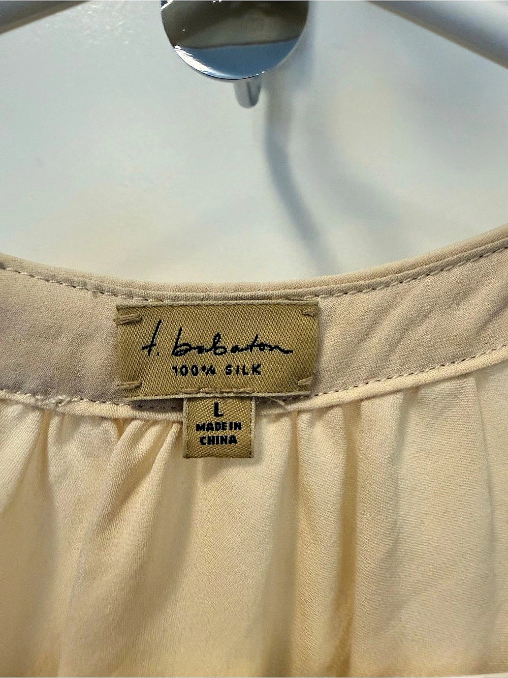 Aritzia Babaton 100% Silk Blouse in Beige Size Large